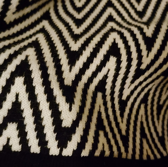 Chico’s Size 1 Black & White Striped Open Front Jacket - Picture 6 of 7